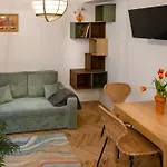 Tyzenhauz Siemiradzkiego Street * Cracóvia