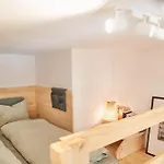 Tyzenhauz Siemiradzkiego Street Apartamento