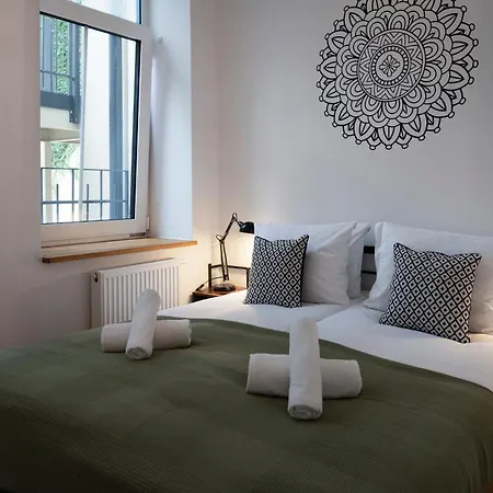 Apartment Tyzenhauz Siemiradzkiego Street Krakau