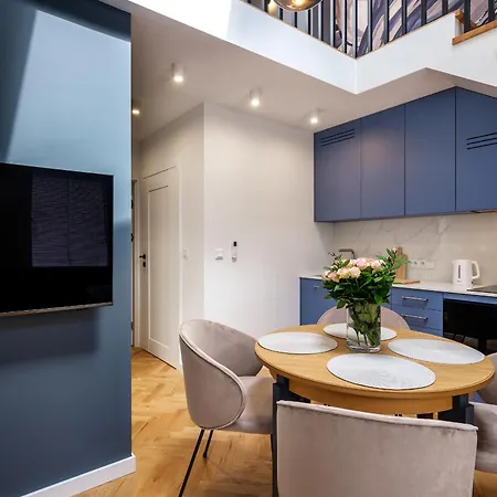 Апартаменты Tyzenhauz Siemiradzkiego Street *