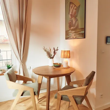 Tyzenhauz Siemiradzkiego Street Краков