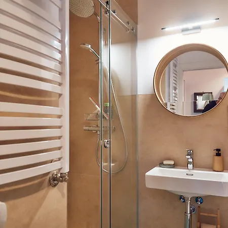 Tyzenhauz Siemiradzkiego Street