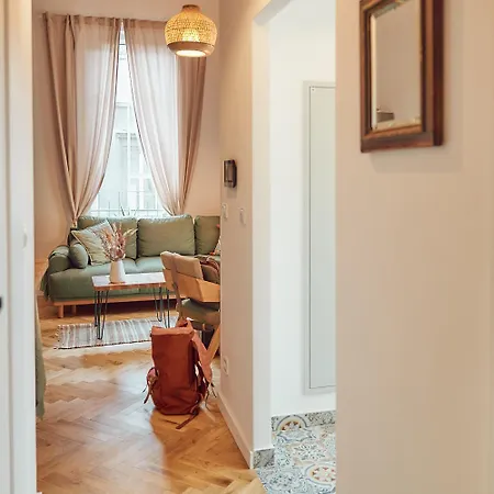 Апартаменты Tyzenhauz Siemiradzkiego Street Краков