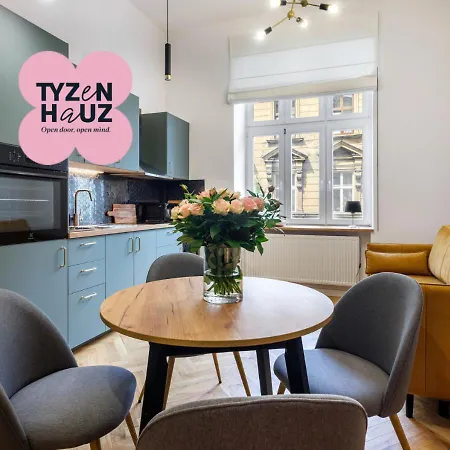 Апартаменты Tyzenhauz Siemiradzkiego Street